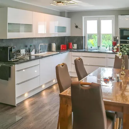 Gorgeous In Elmenhorst *