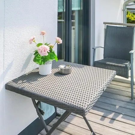 Amazing In Elmenhorst With Wifi Эльменхорст