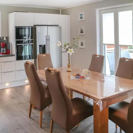 Gorgeous In Elmenhorst