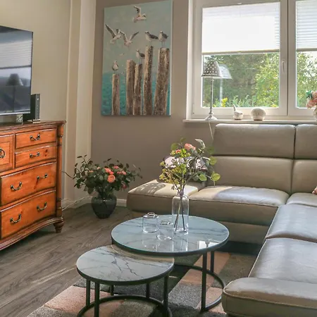 Gorgeous In Elmenhorst