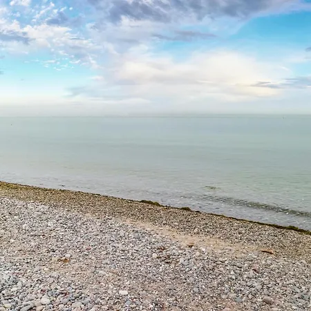 Gorgeous In Elmenhorst